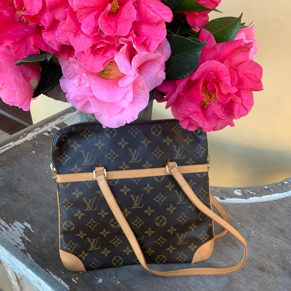 Authentic Louis Vuitton Coussin GM